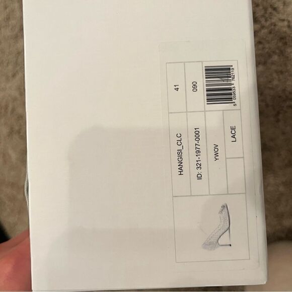 NWB Manolo Blahnik Hangisi 41 Lace - Picture 10 of 10